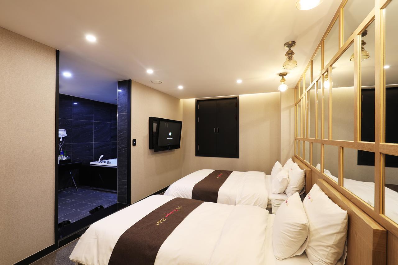 Sm Boutique Hotel Seoul Bagian luar foto